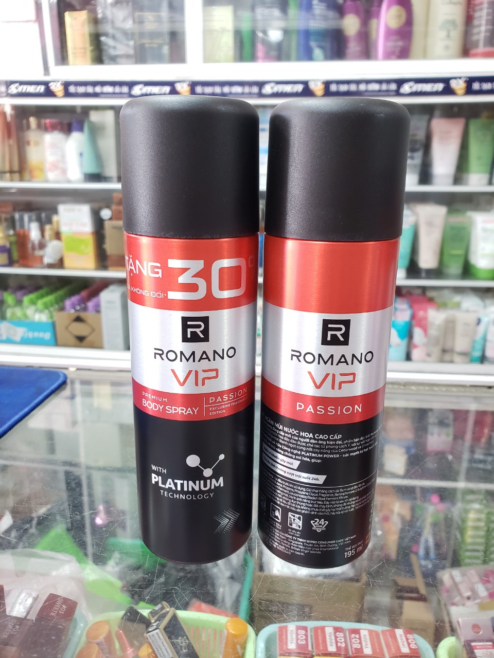 Xịt Khử Mùi Romano VIP Passion 150ml (Đỏ)