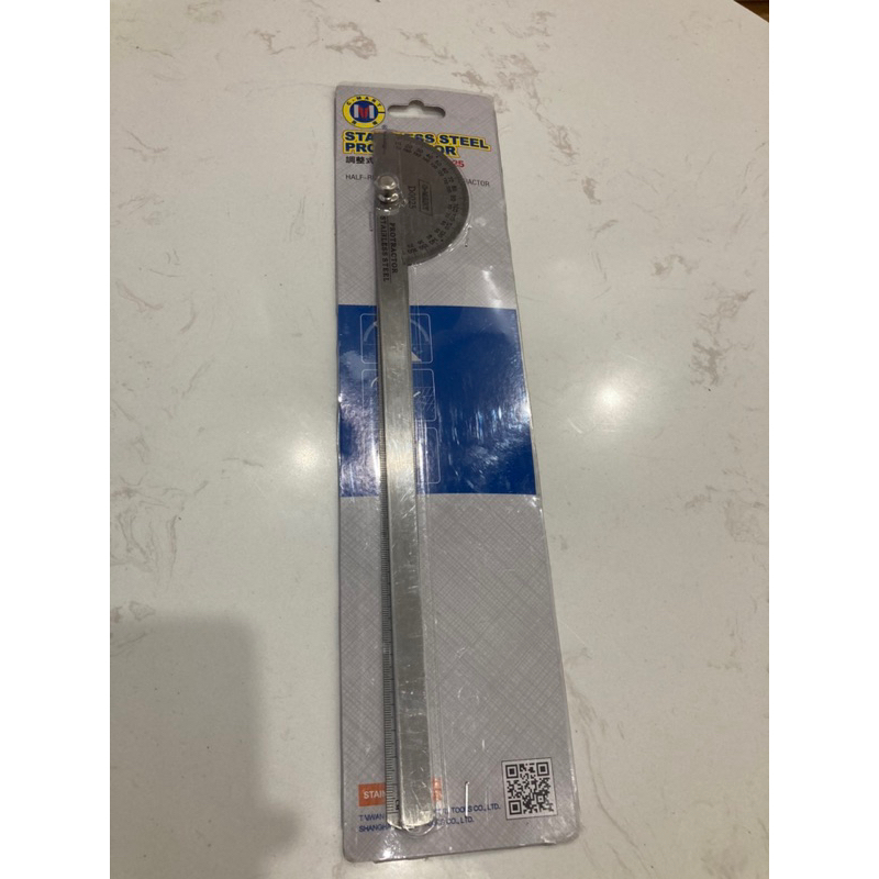 Thước đo góc 180 độ được làm từ thép không gỉ cmart model d0025