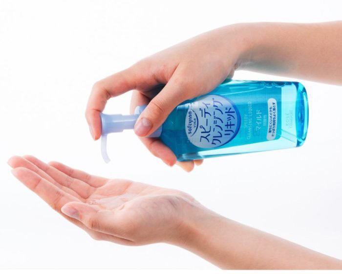 Dầu Tẩy Trang Trắng Da KOSE SOFTYMO DEEP CLEANSING 230ML