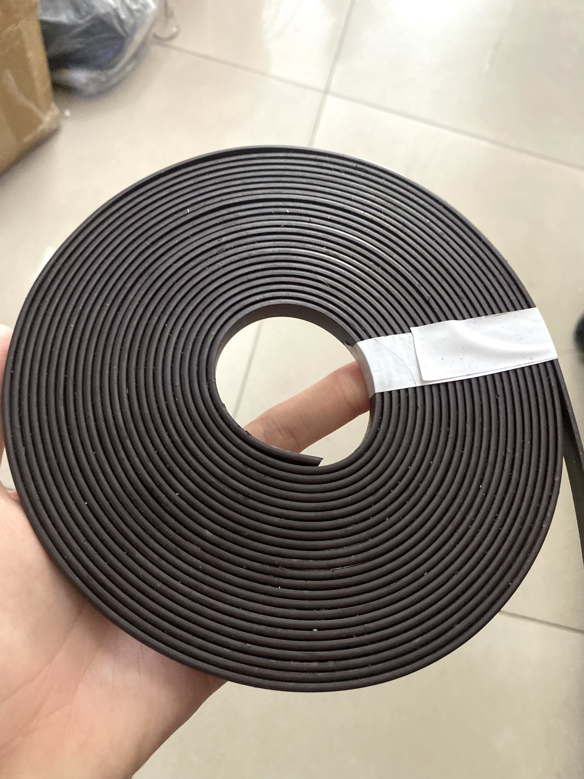 Ron tủ lạnh loại gài luồn từ sẵn  - Ron gài trắng 1m8
