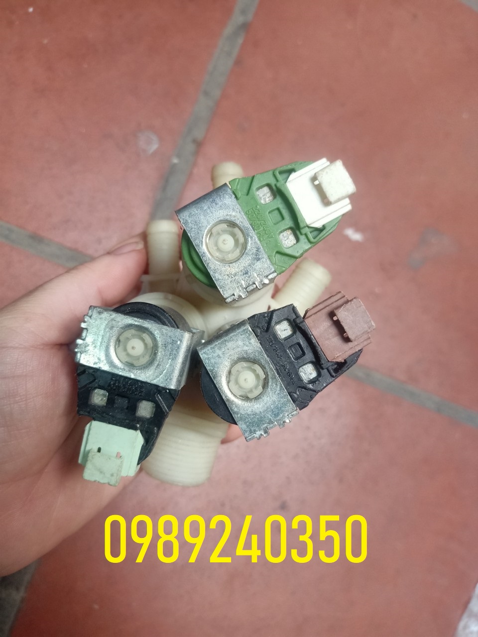 Van cấp nước 3 ngả máy giặt Electrolux EWW 1273 7kg hàng tháo máy chính hãng