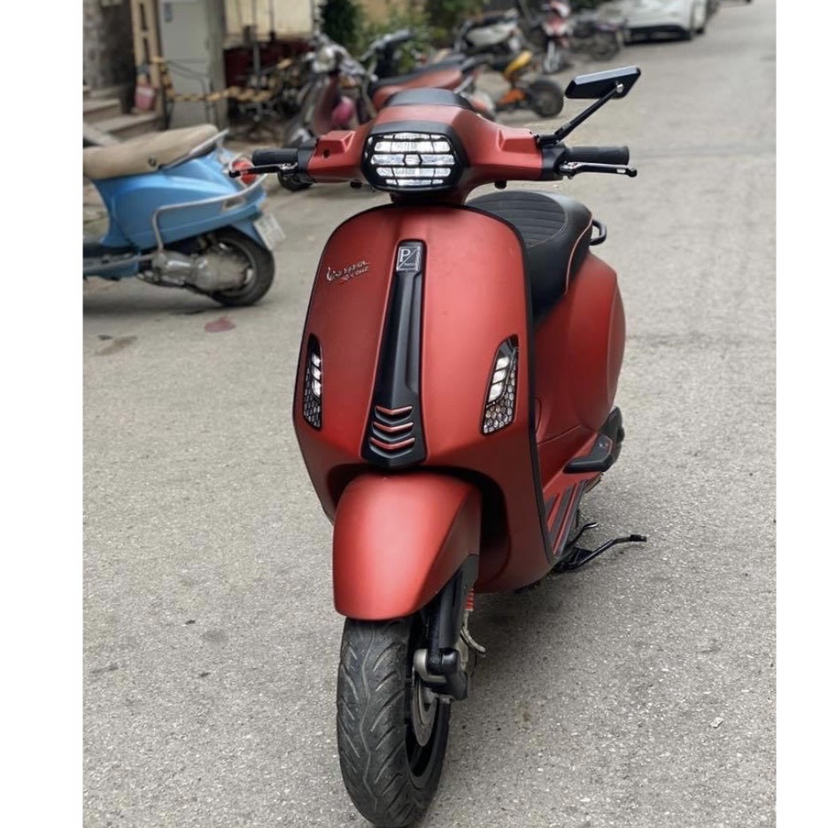 Ốp Đèn Xi Nhan Vespa Sprint Primavera GTS GTV