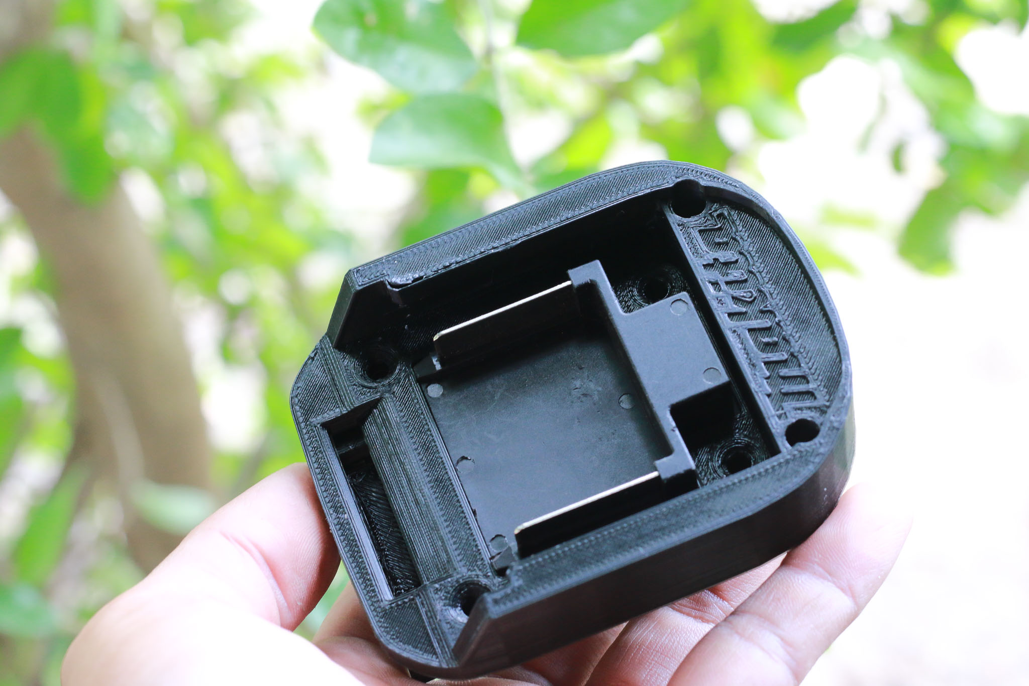 Đế chuyển pin makita 18v cho máy ingco total e20 hình ảnh thực tế
