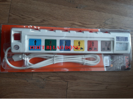 Ổ cắm điện Lioa 6OFSSA2.5-3 Trắng