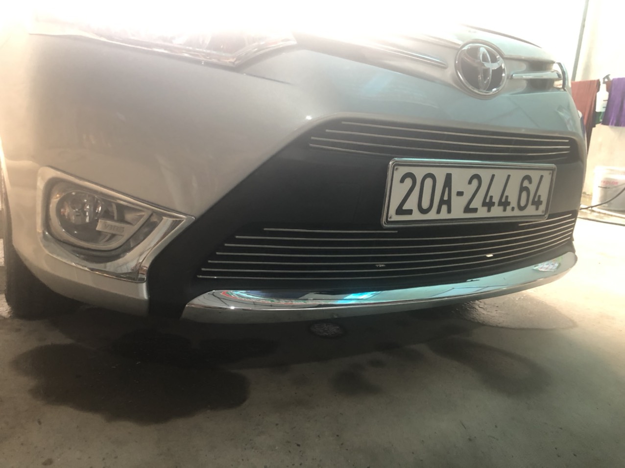 Ốp cản trước mạ crom xe Toyota Vios 2014-2017