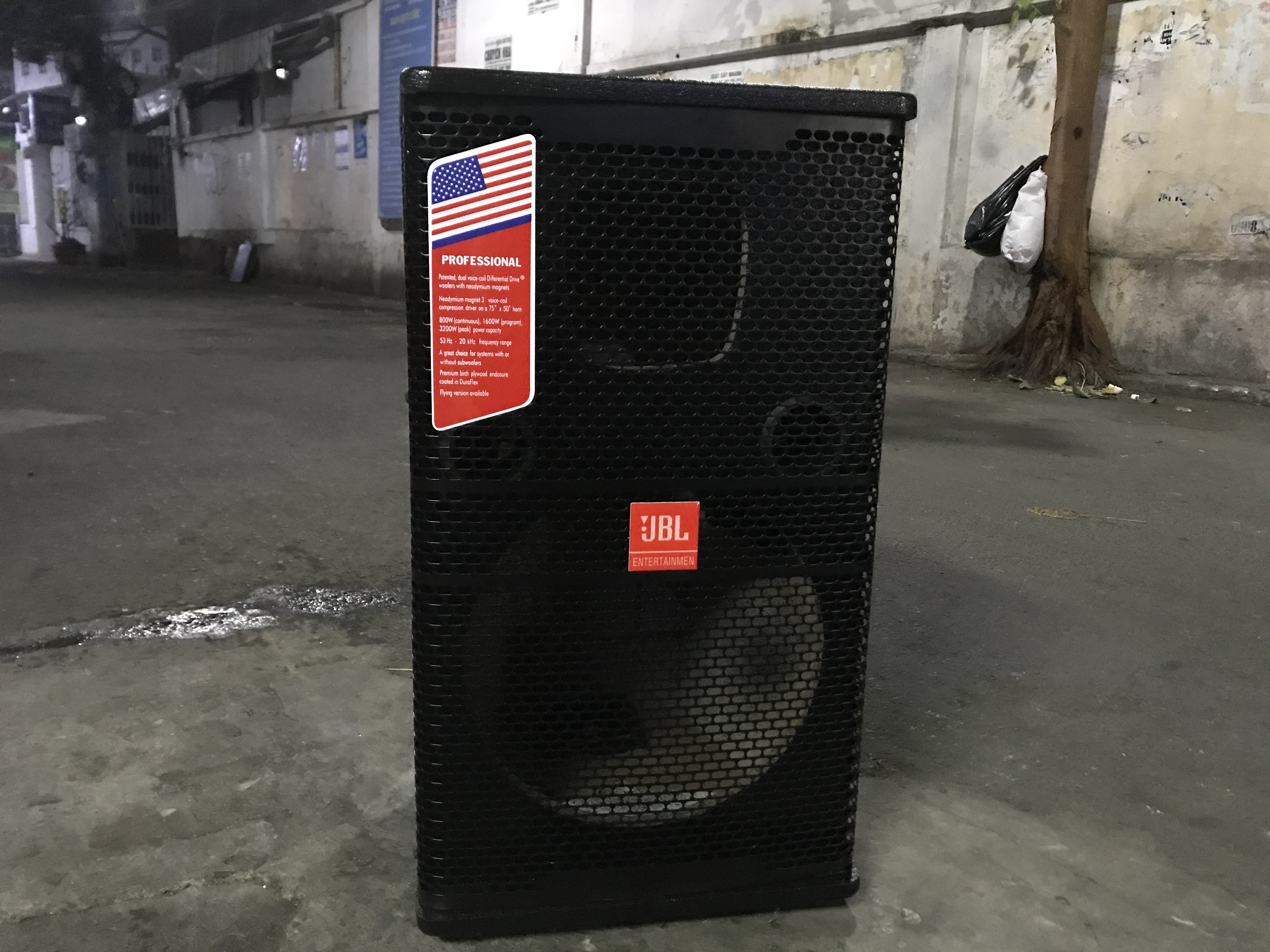 1 Cái Vỏ thùng sơn bass 3 tấc + (Tặng tem loa)