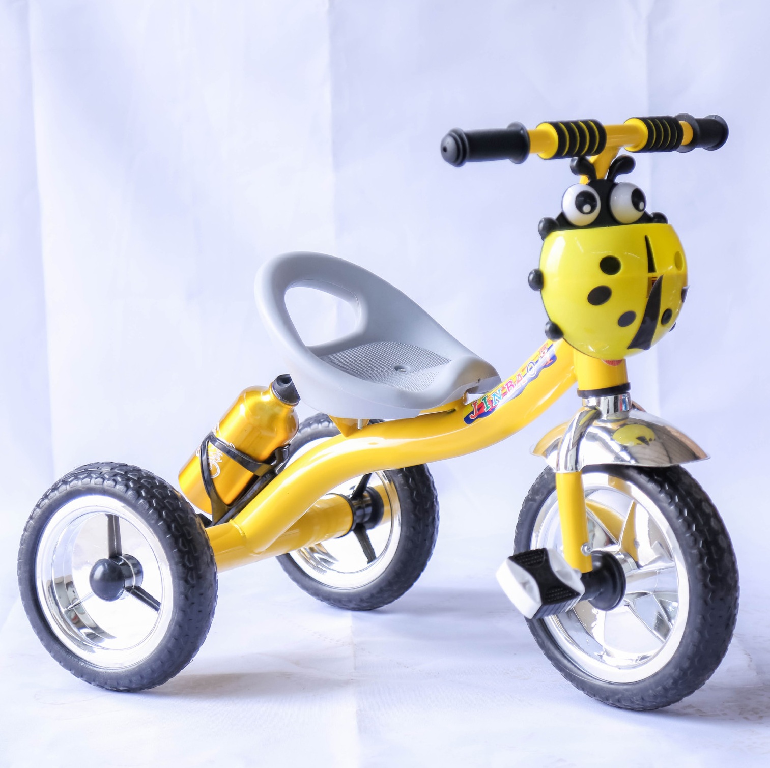 [HOT 2022] Xe đạp 3 bánh con bọ dừa bình nước cho bé
