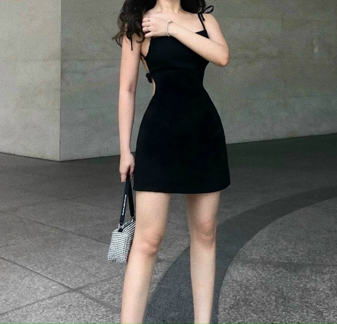 Đầm hở lưng hai dây cột nơ sexy (có mút ngực)