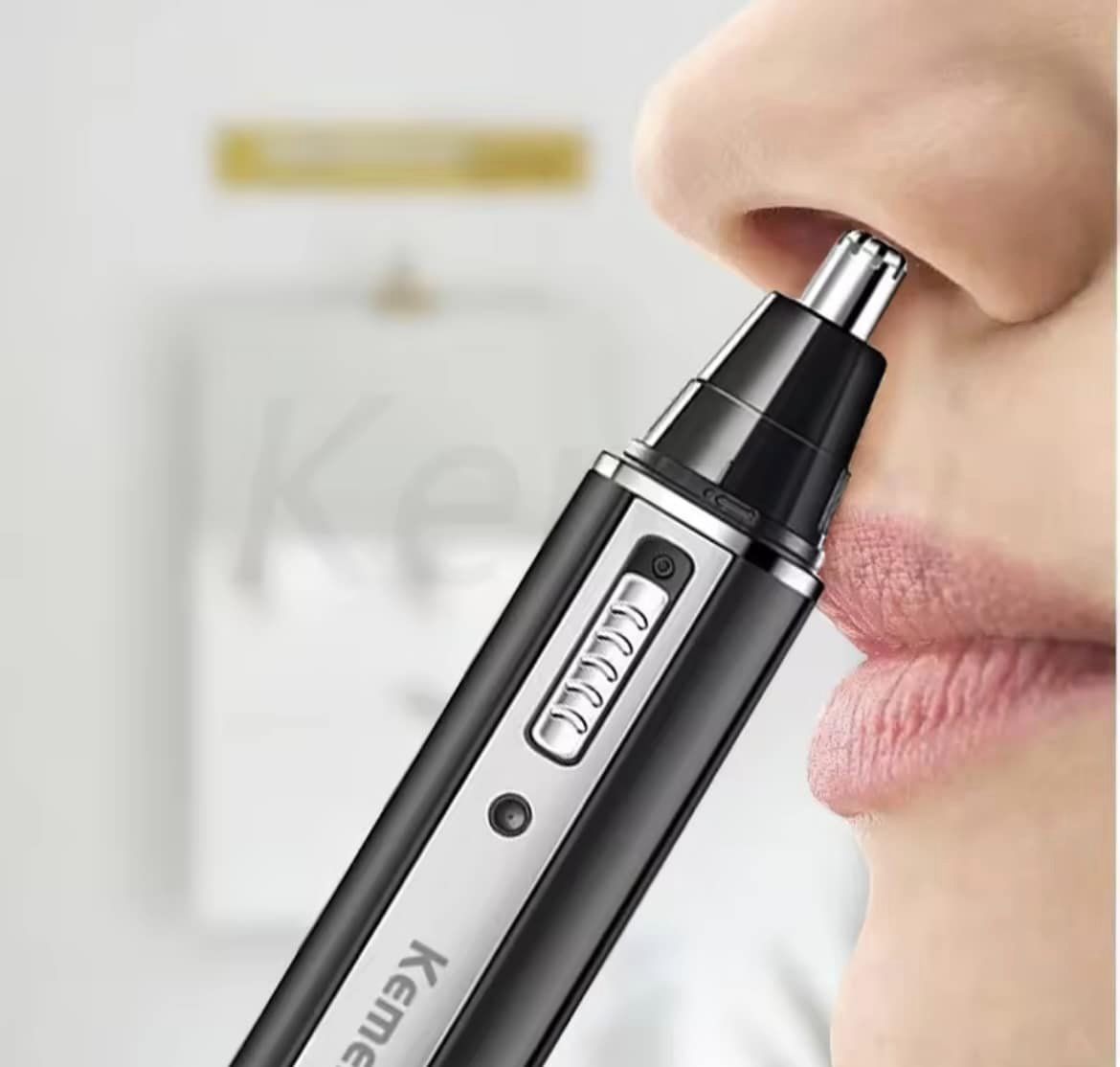 Kemei 3 in 1 Rechargeable Men/Ladies Electric Nose Ear Hair Trimmer Trimming Eyebrows Shaver (KM-6631). 