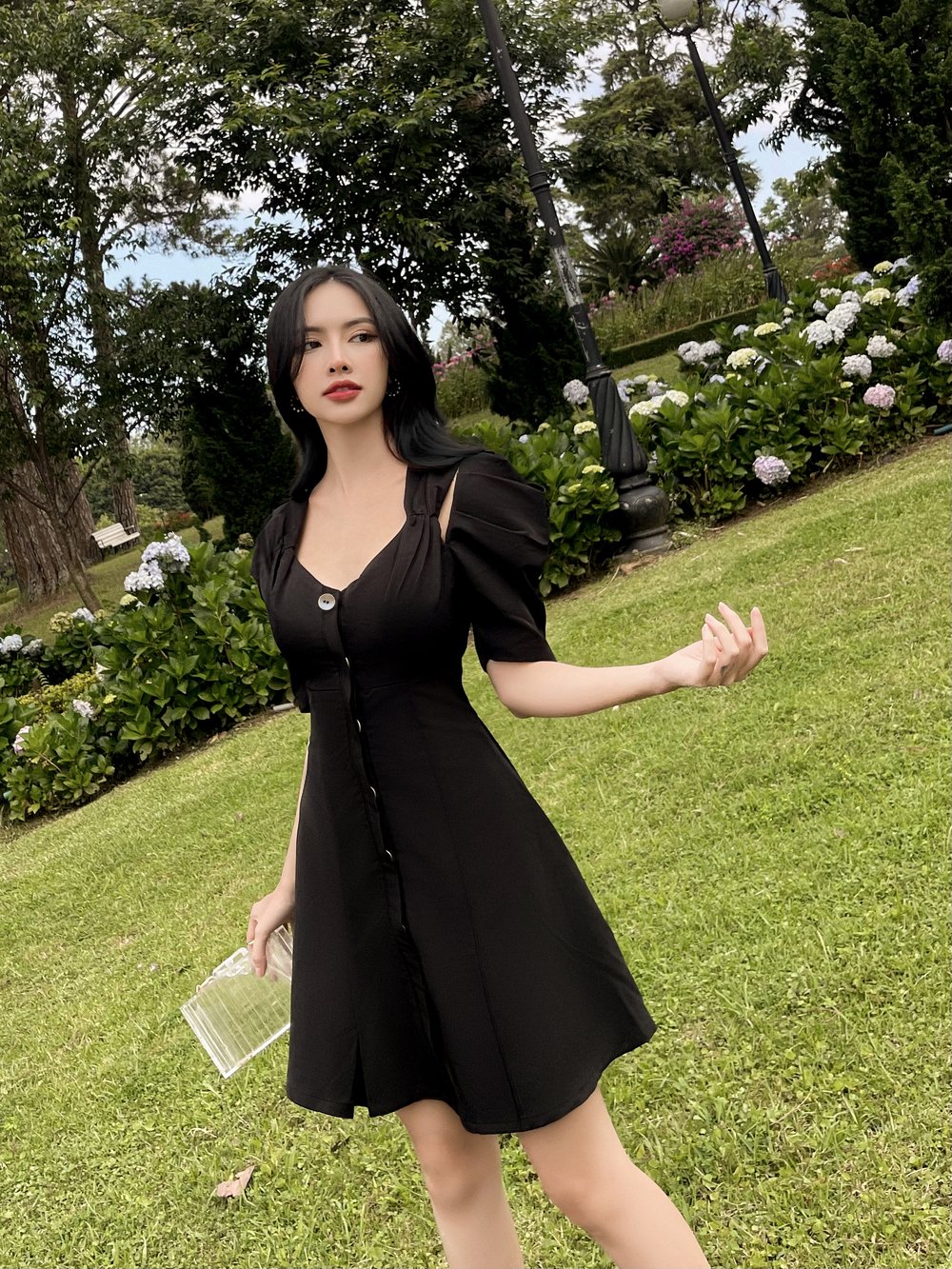 Đầm chiết eo khoét vai , Peace House Clothing