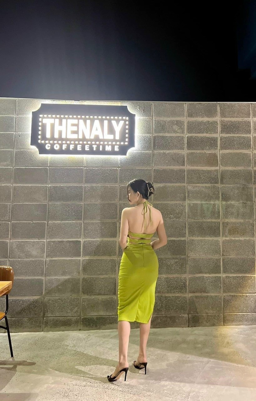 đầm maxi thun cổ yếm hở lưng cuốn hút siêu hót hít ly2875