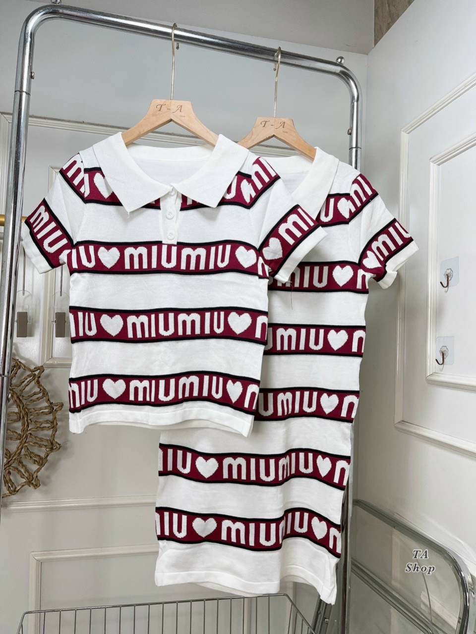 Váy len mongtoghi suông cổ đức miumiu cực hot
