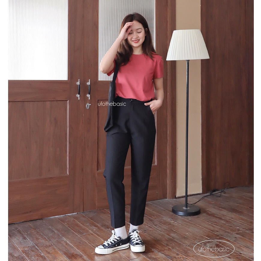 [Nhập LAZLOOK99 GIẢM 100K/500K] Áo phông nữ trơn Regular Tee form vừa chất premium cotton cao cấp co dãn - by ufo.thebasic
