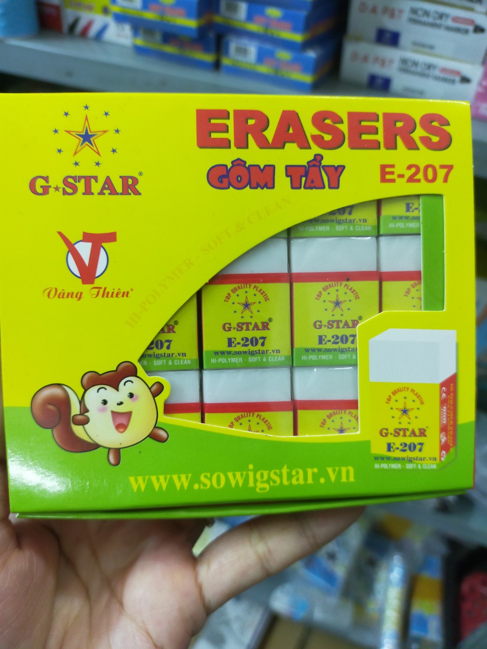 Hộp 30 cục gôm trắng/đen E-207 Gstar