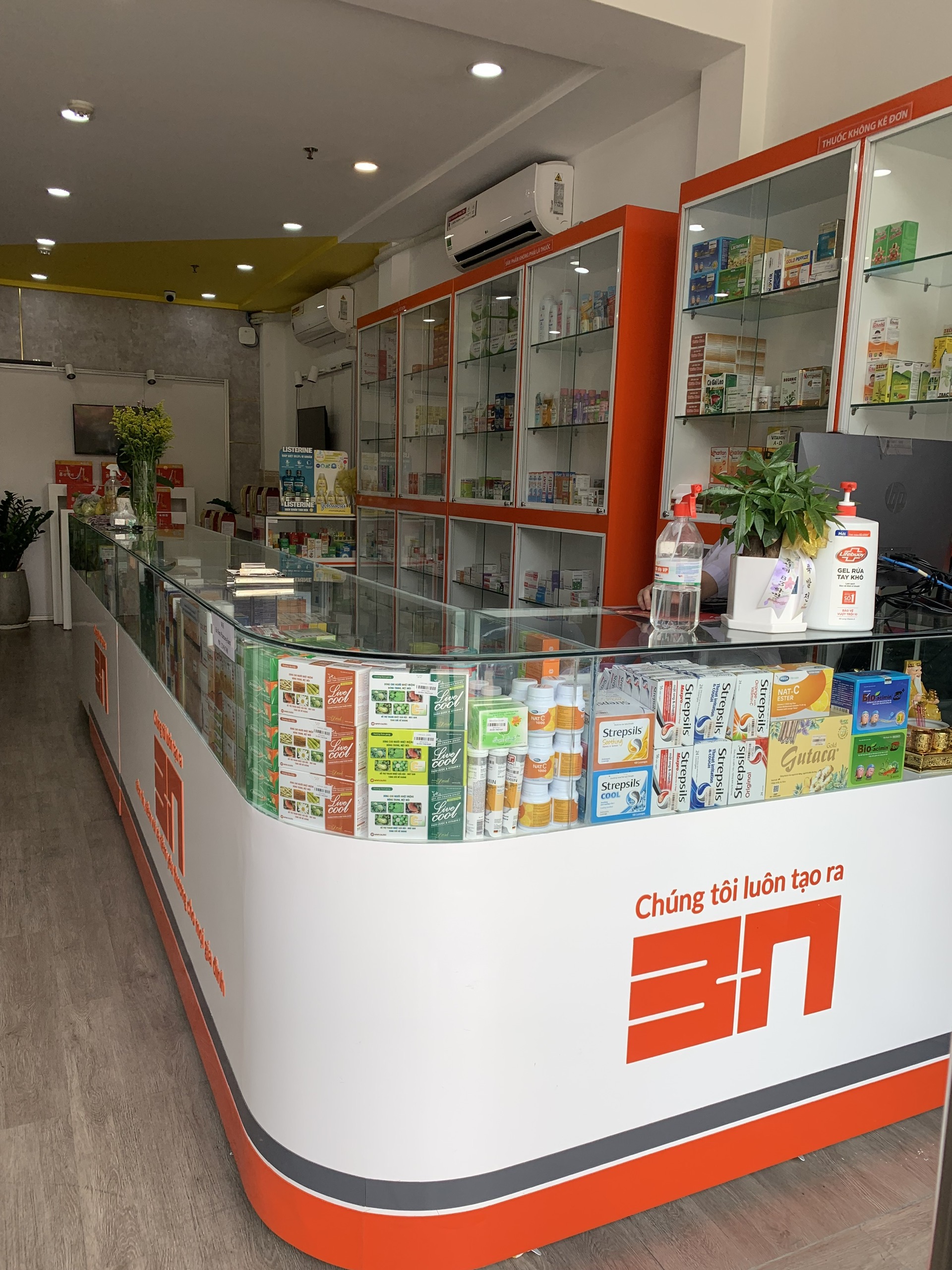 DẦU XOA BÓP YUHAN HÀN QUỐC 100ML