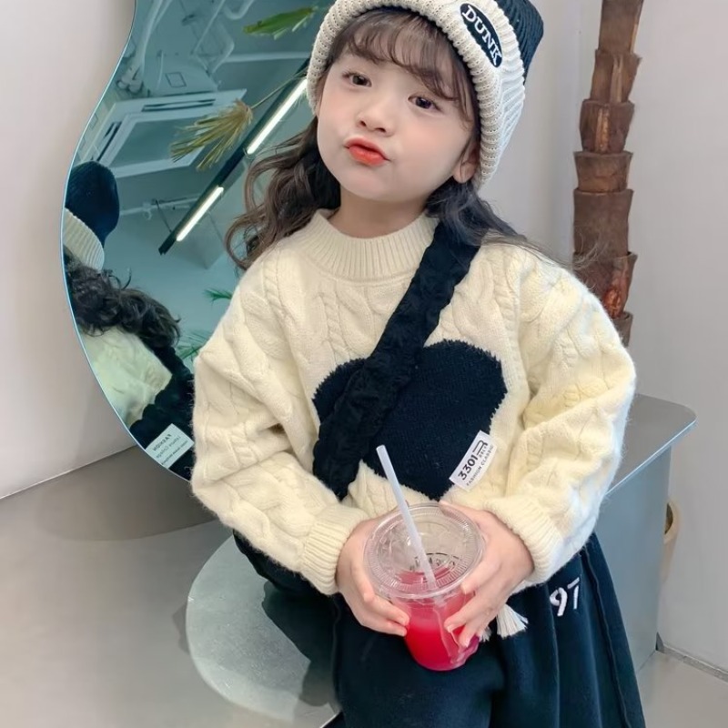BAOLONGXIN children's warm sweater Girls' Korean style love sweater