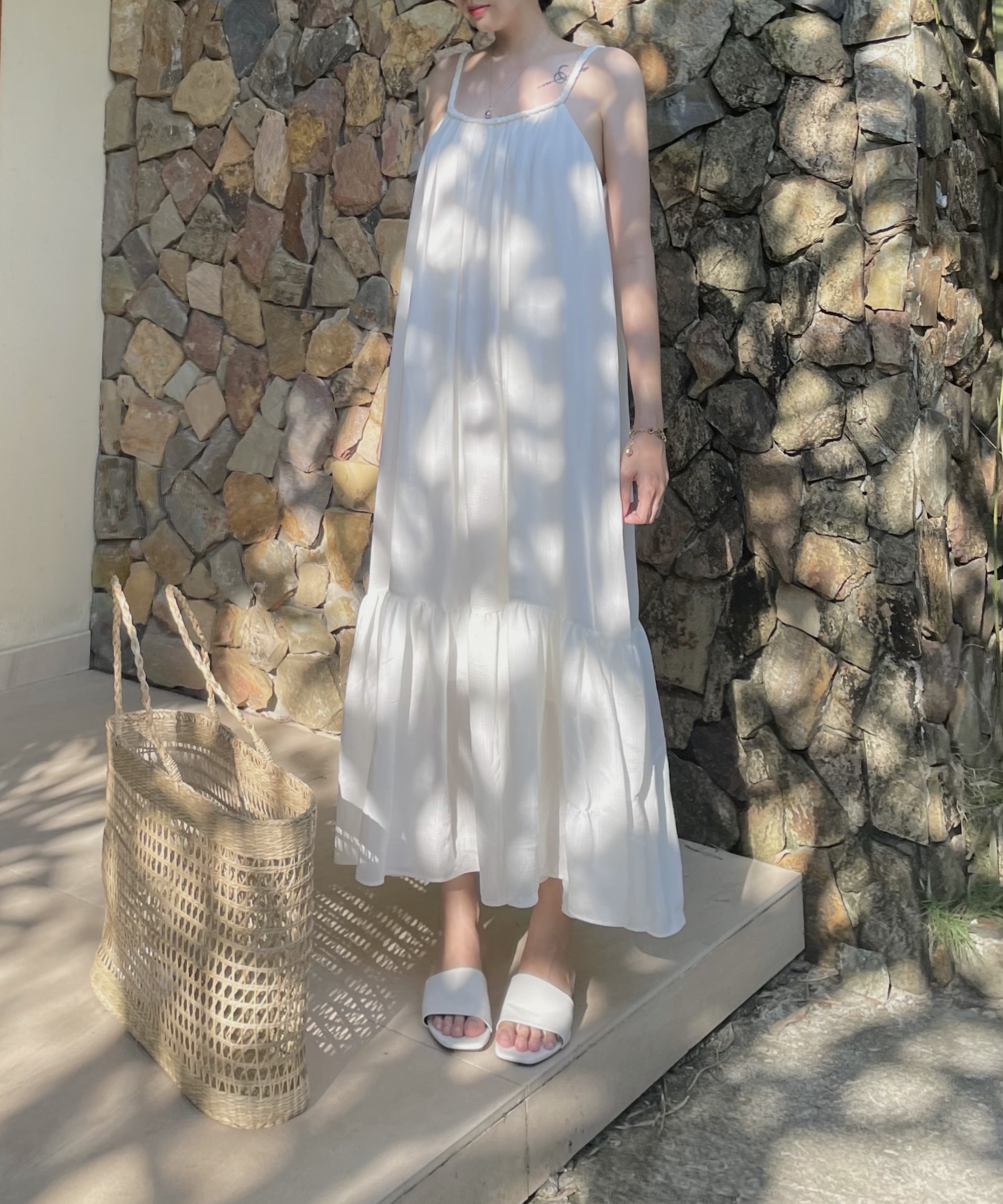 Ria de Leidi - Đầm maxi cổ yếm màu trắng