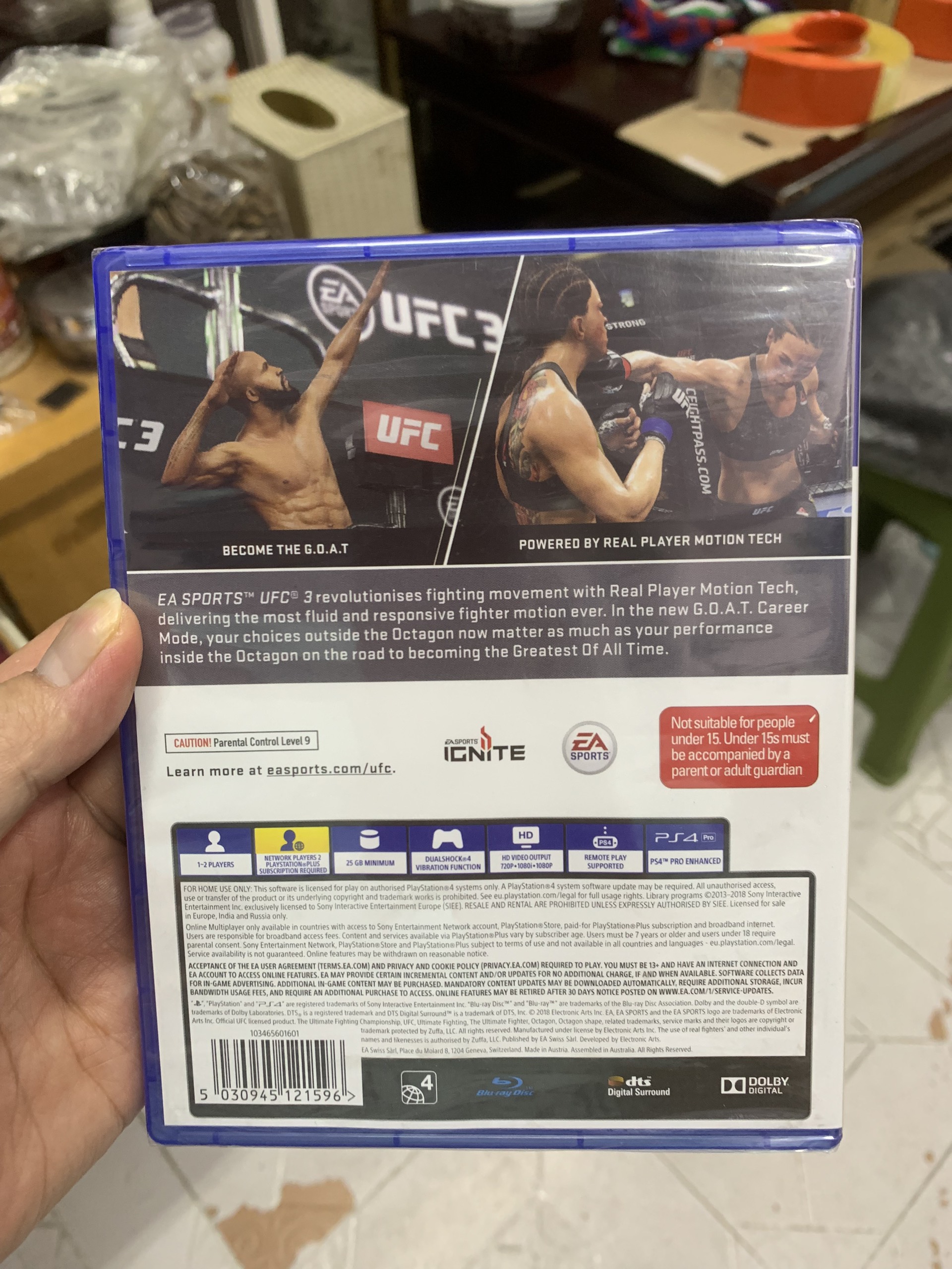 Đĩa game Ps4 EA Sports UFC 3