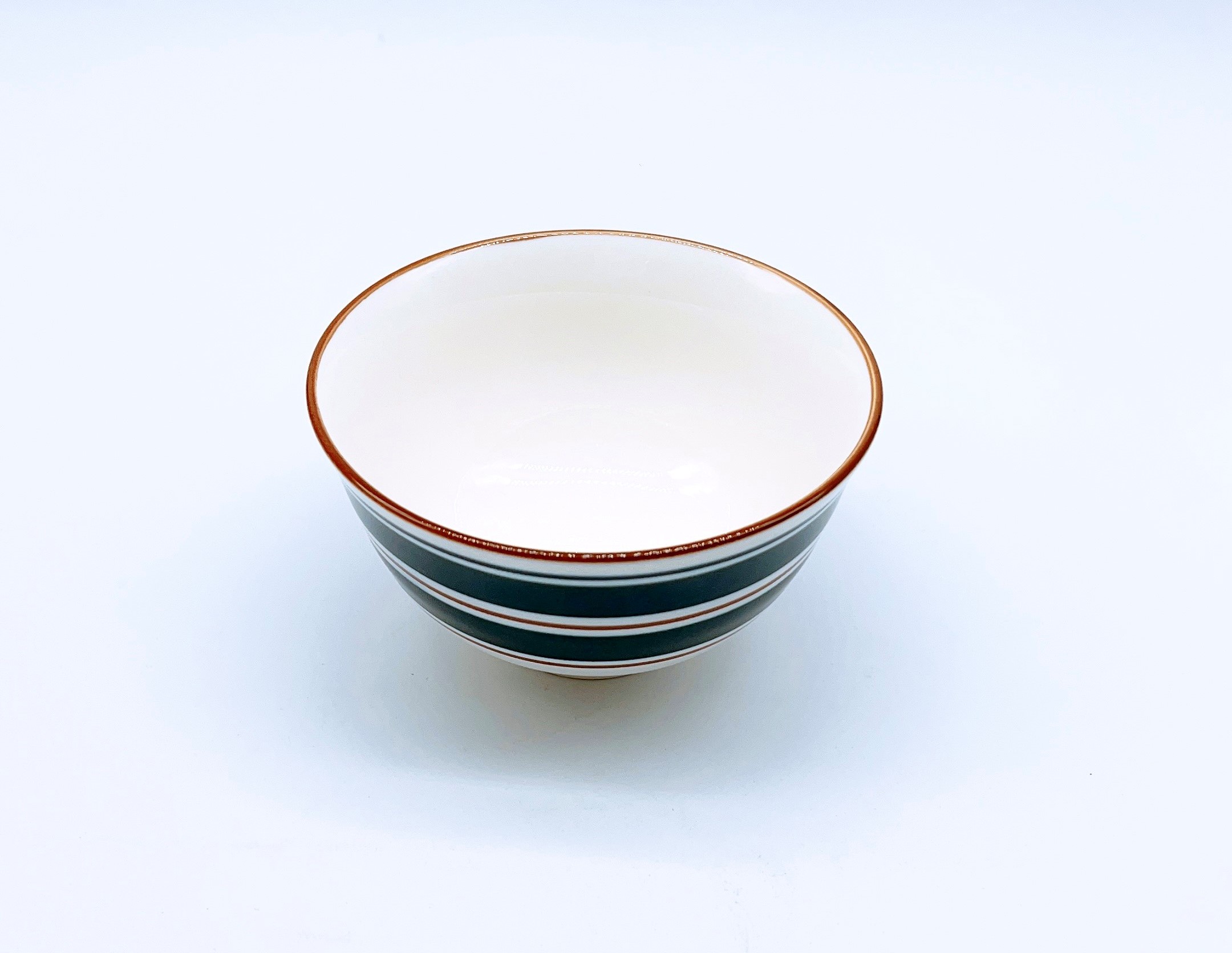 Spriing chén sứ hoa văn