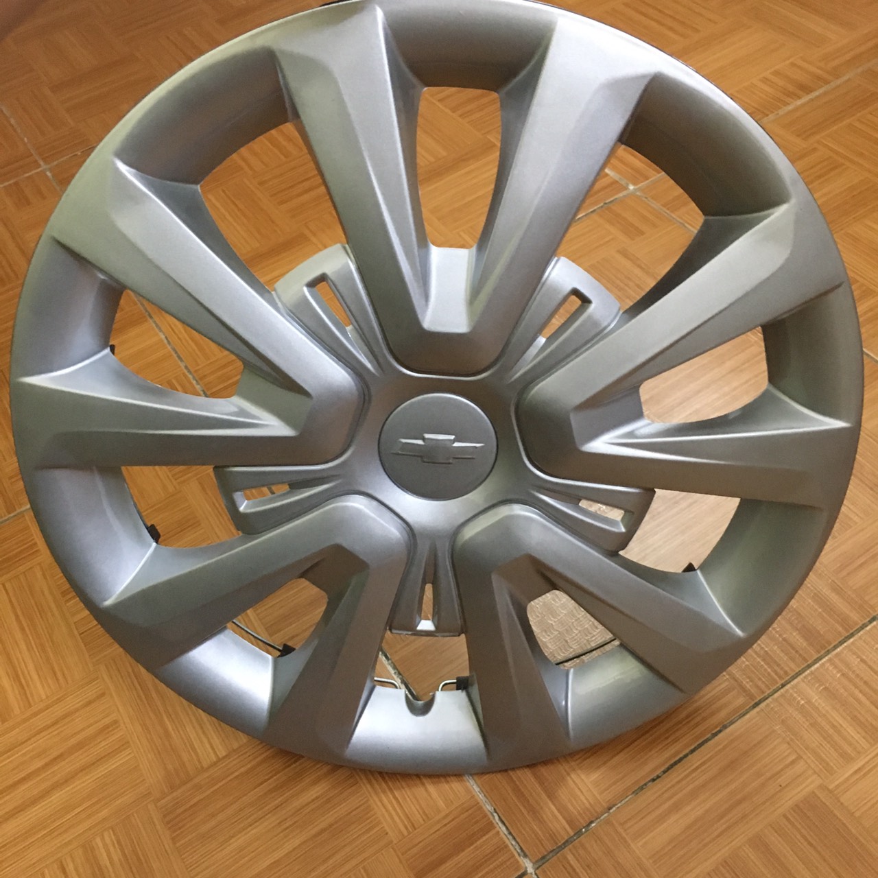 Ốp Chụp Mâm 14 Inch Chervolet [ Màu Bạc ]