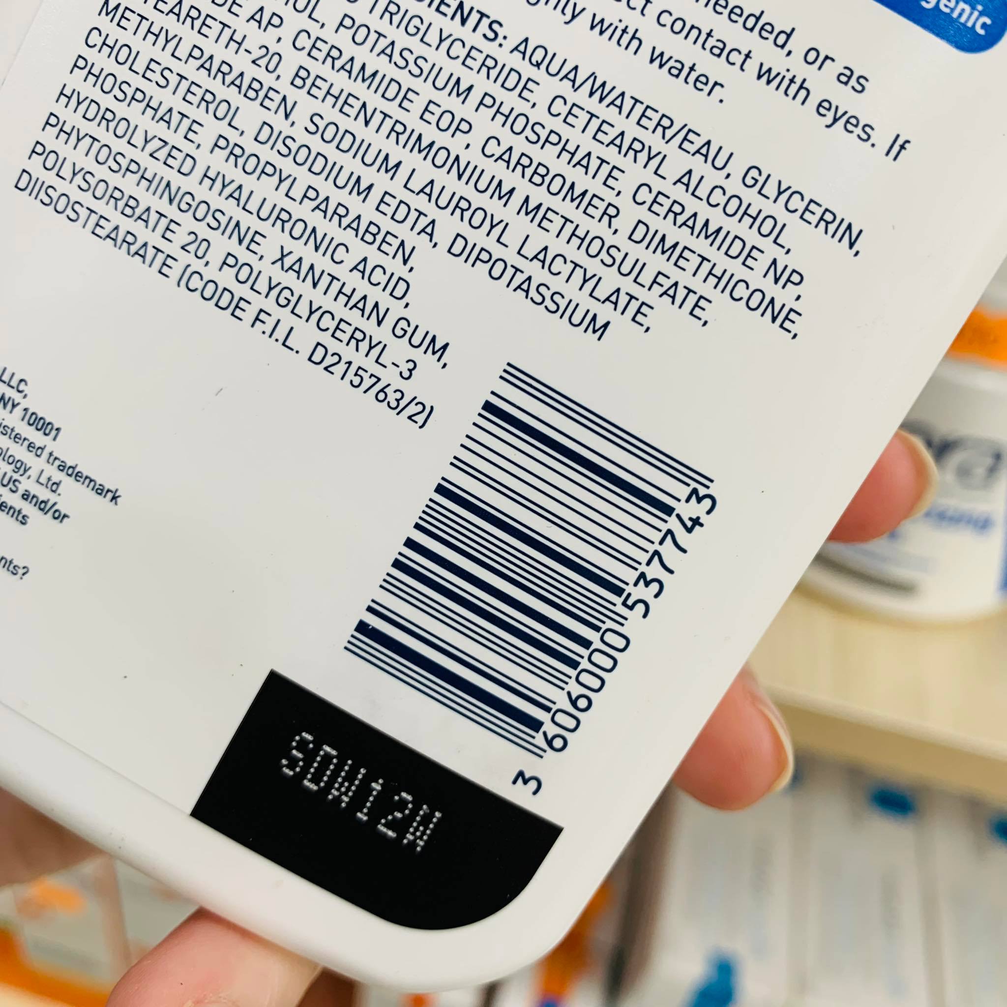 Cerave Daily Moisturizing Lotion (355mL)