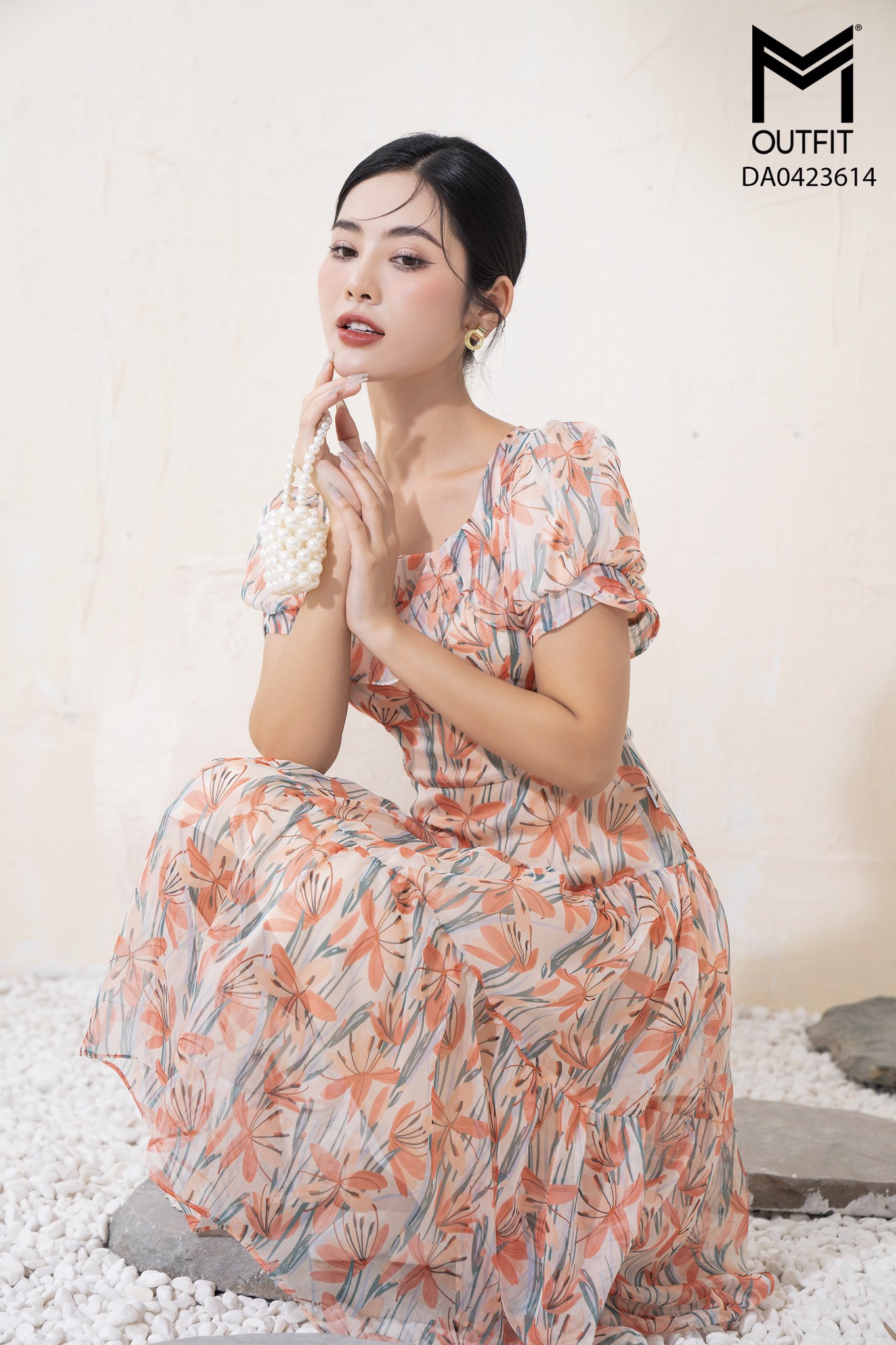 Đầm dáng xòe, tà bong, tùng nhún