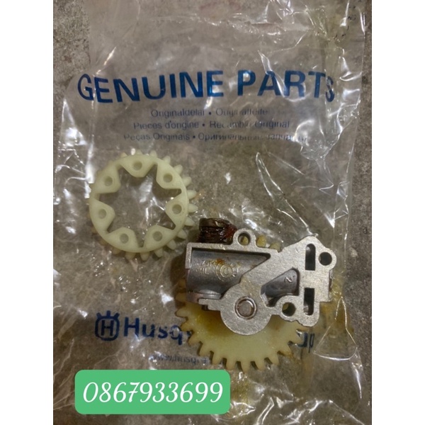 Tổng bơm nhớt máy cưa xích 381