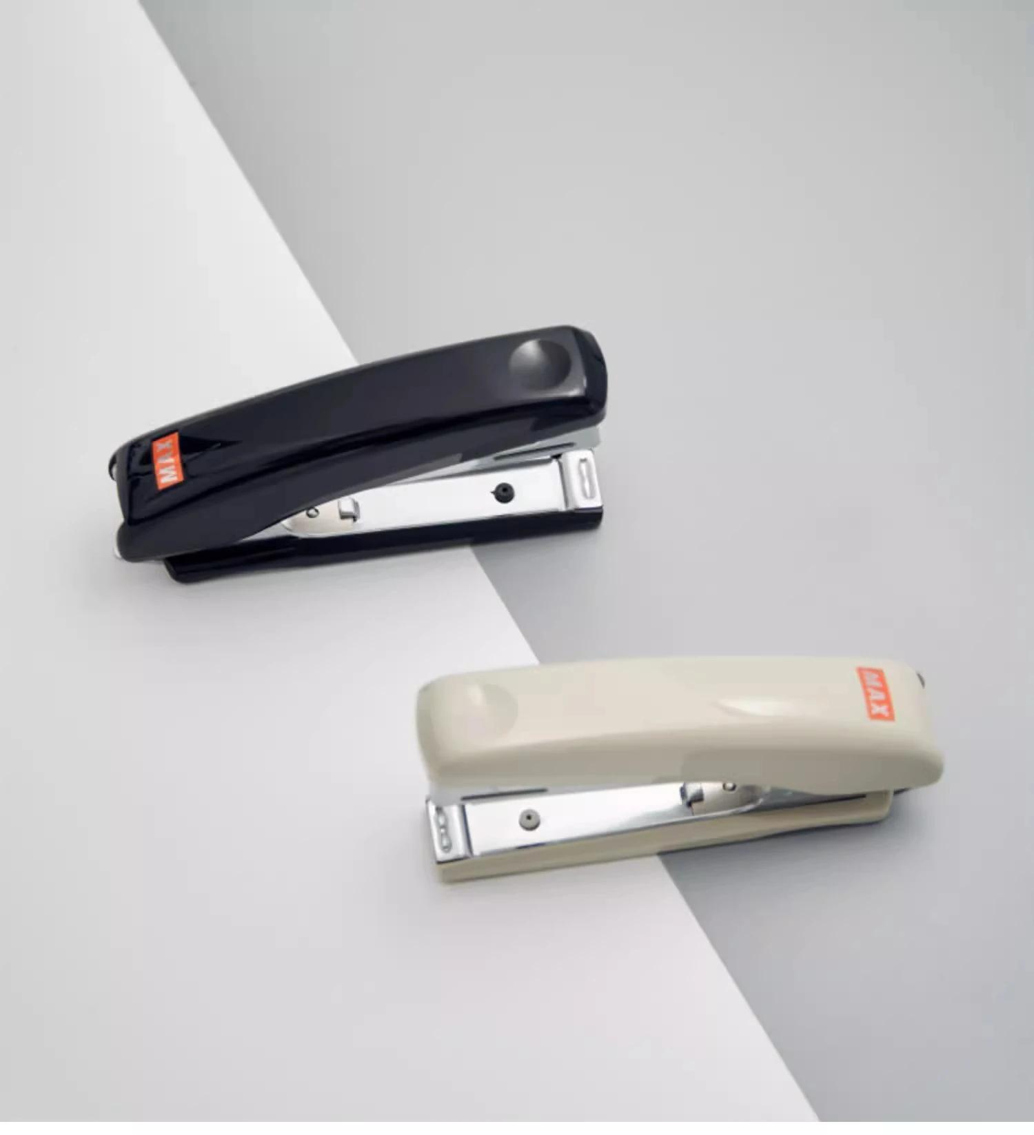 Japan MAX HD-10D Labor-saving Mini Portable Small Stapler with a Stapler Can Be Ordered 20 Pages 10 Stapler for Office Students