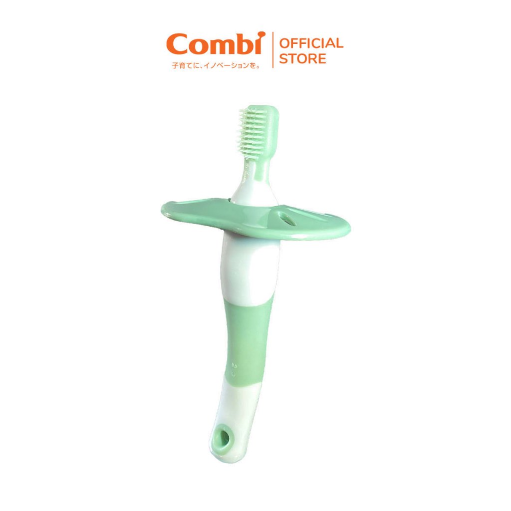 Bàn chải đánh răng Combi Candy Color bước 2