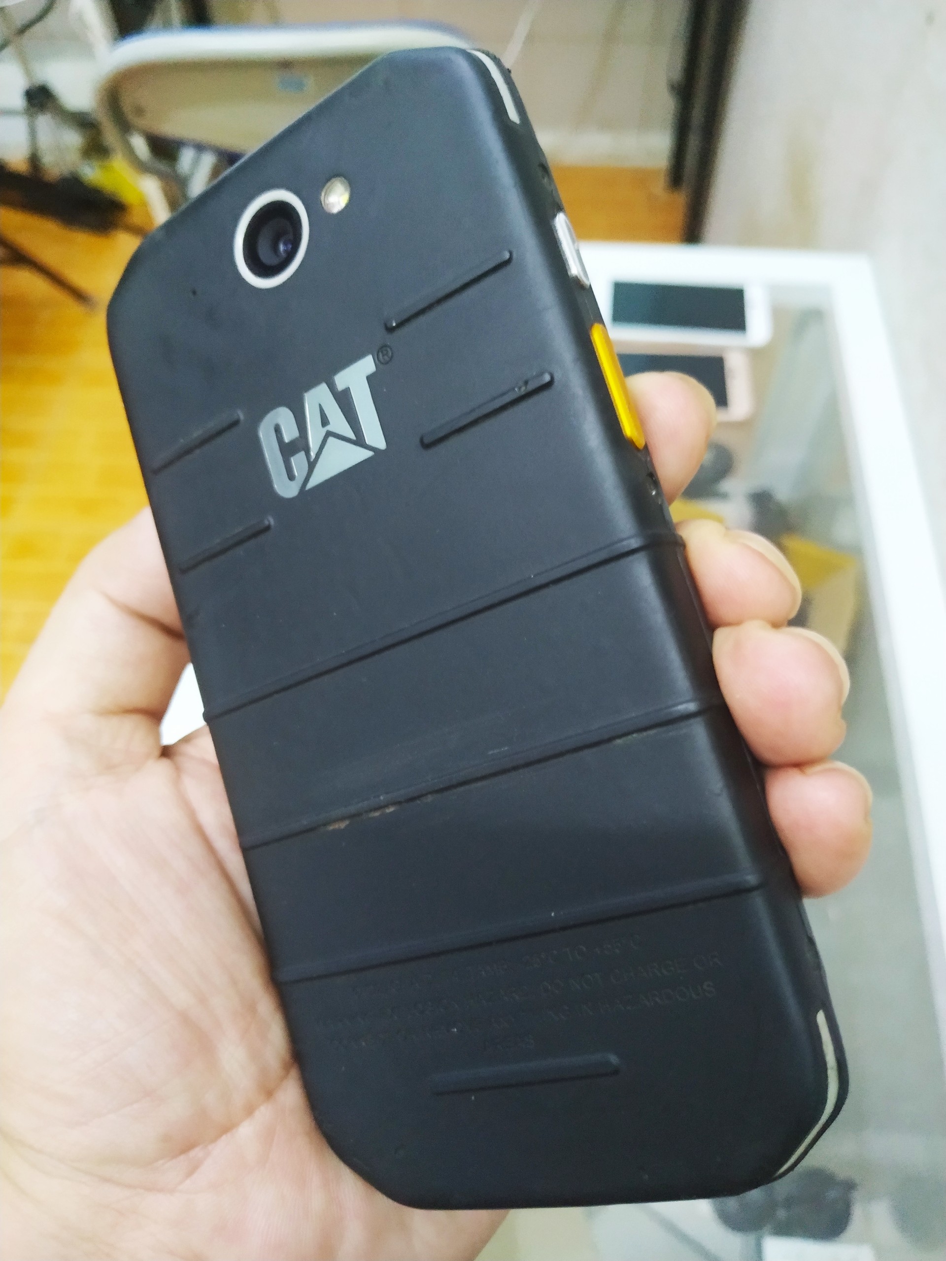 (GIÁ XẢ KHO) Điện Thoại CAT S48C CHỐNG NƯỚC VA ĐẬP