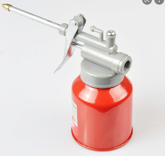 Dụng Cụ Bơm Xịt Dầu Nhớt 250Ml