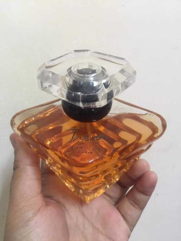 NƯỚC HOA NỮ LANCOMEEE THÁP 100ML