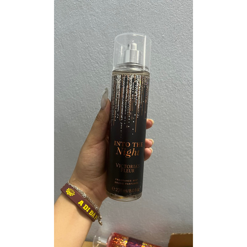 Xịt thơm body mist VICTORIA  Chai 236ml