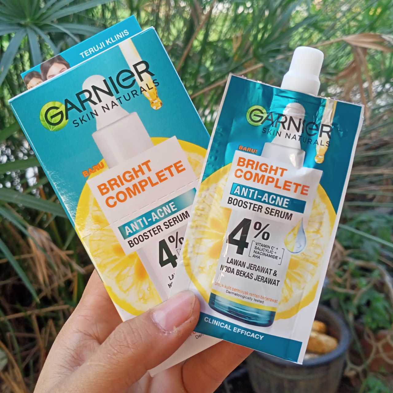 Hộp 6 Gói Serum Garnier Giảm Mụn Sáng Da Skin Naturals Bright Complete Anti-Acne Booster Serum 7.5ml