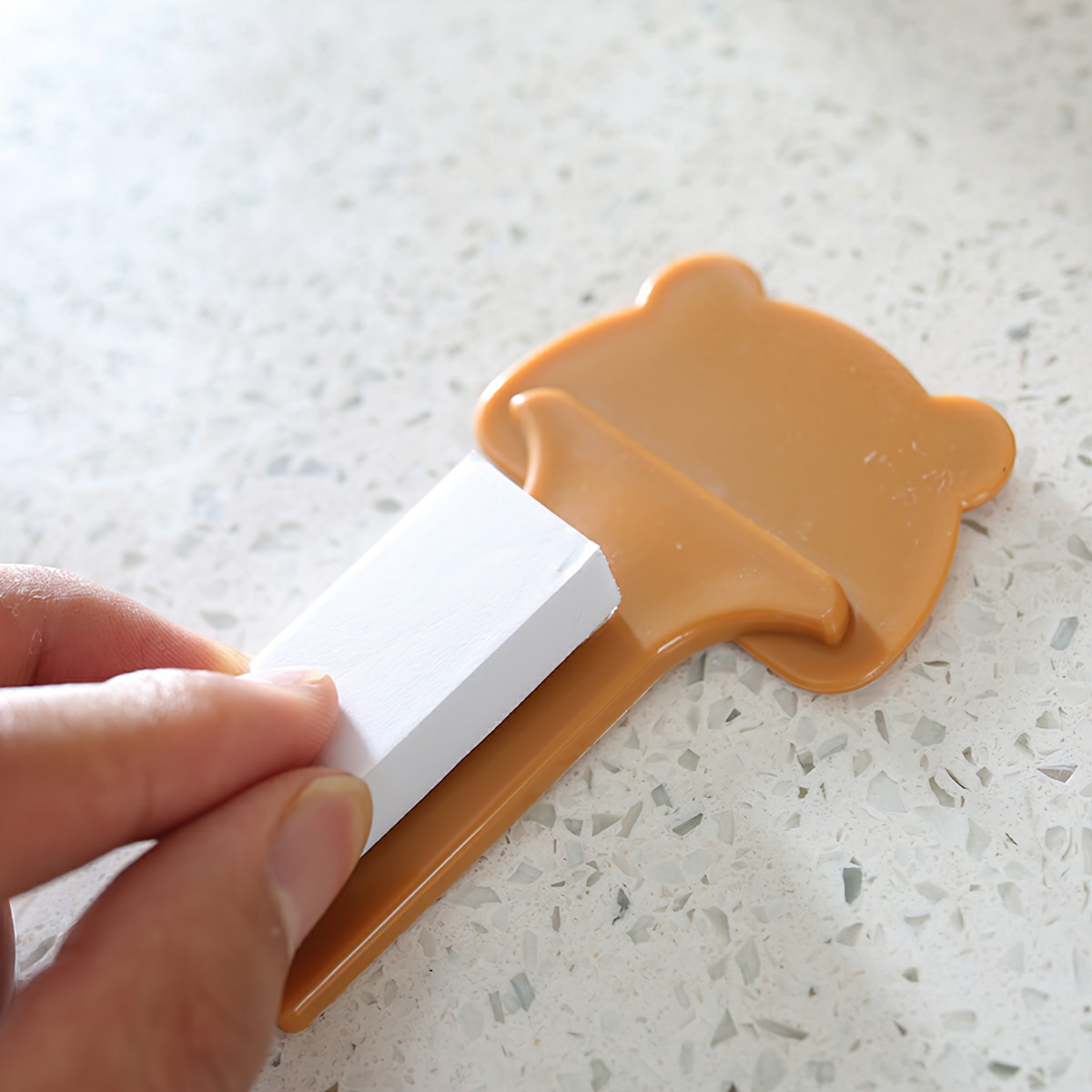 Anti-bacteria smart toilet lid breaker