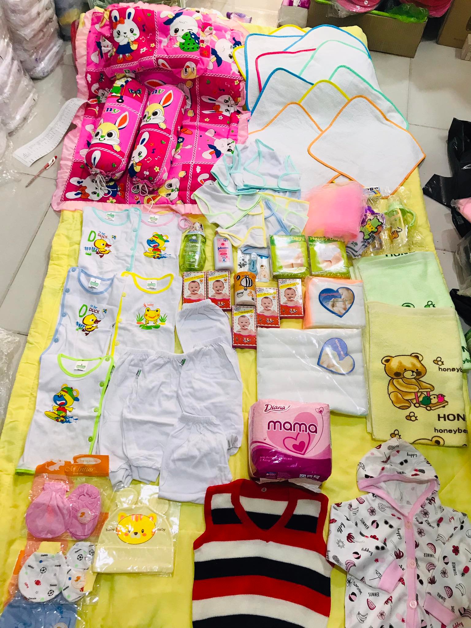 Combo đồ đi sinh cho mẹ và bé , Trọn gói đồ sơ sinh đầy đủ cho mẹ chọn giá tiết kiệm cho mẹ chỉ 1tr065k