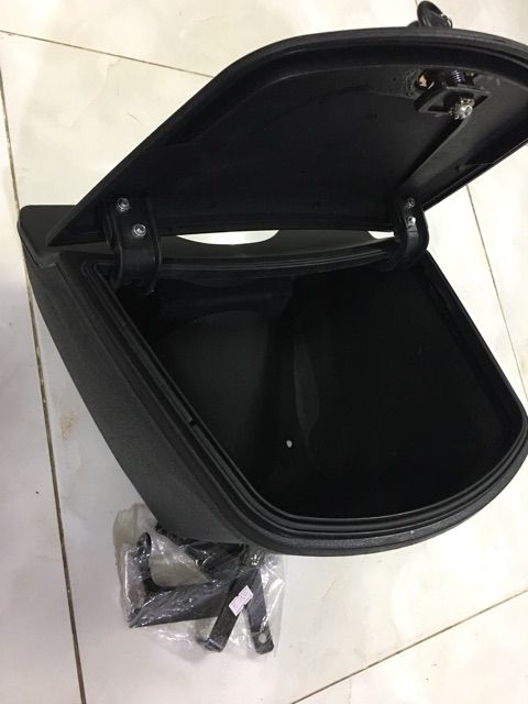 Thùng Giữa Givi + Pát Wave Sirus Dream dễ lắp