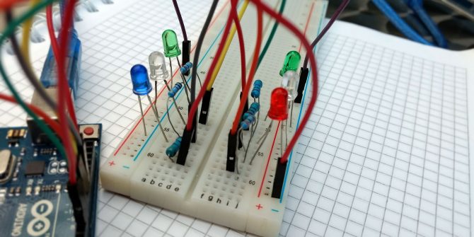 Breadboard MB-102 165x55x10mm - 830 Lỗ (Board test, cắm linh kiện )
