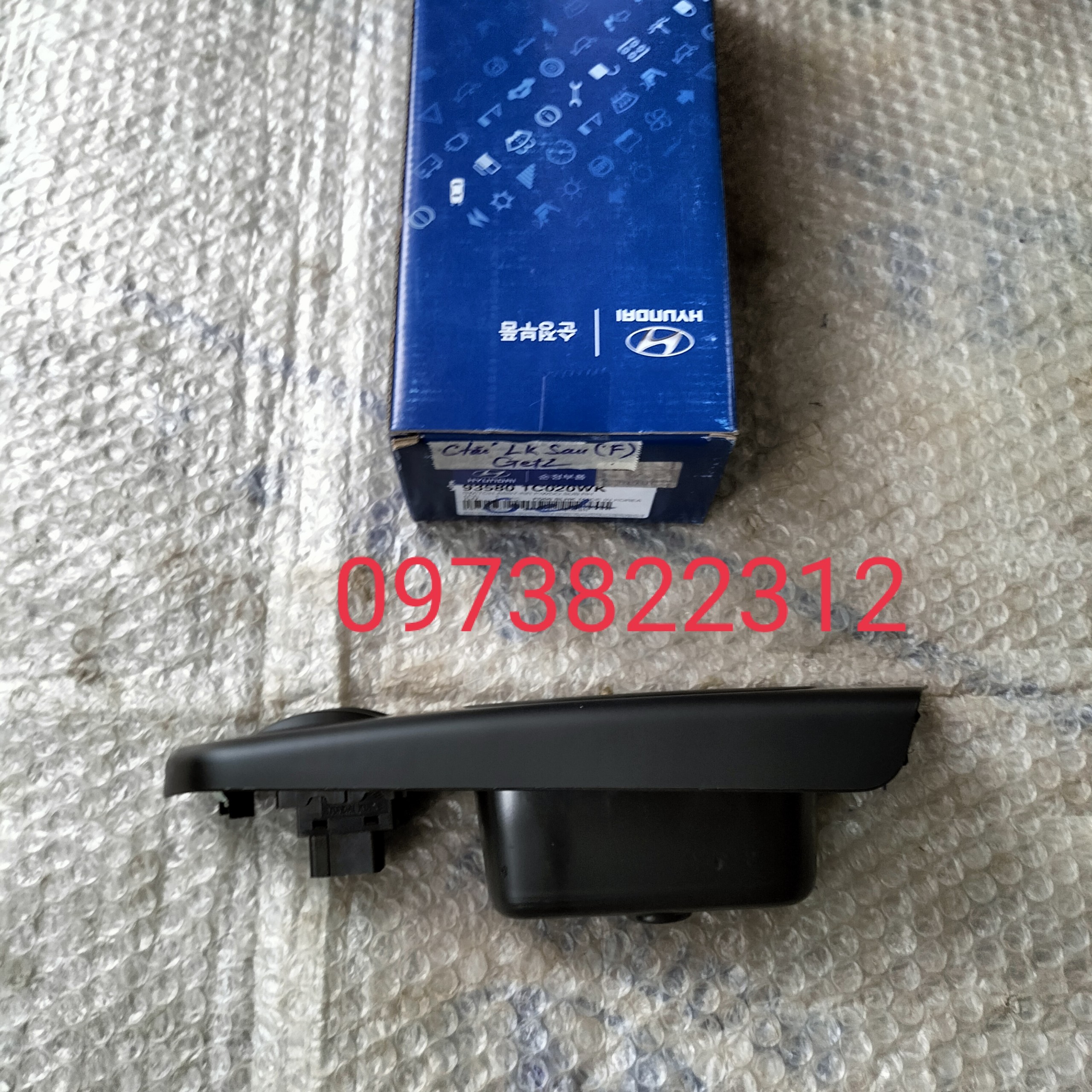 Công tắc con lên xuống kính Getz ( Giá 1 Chiếc )