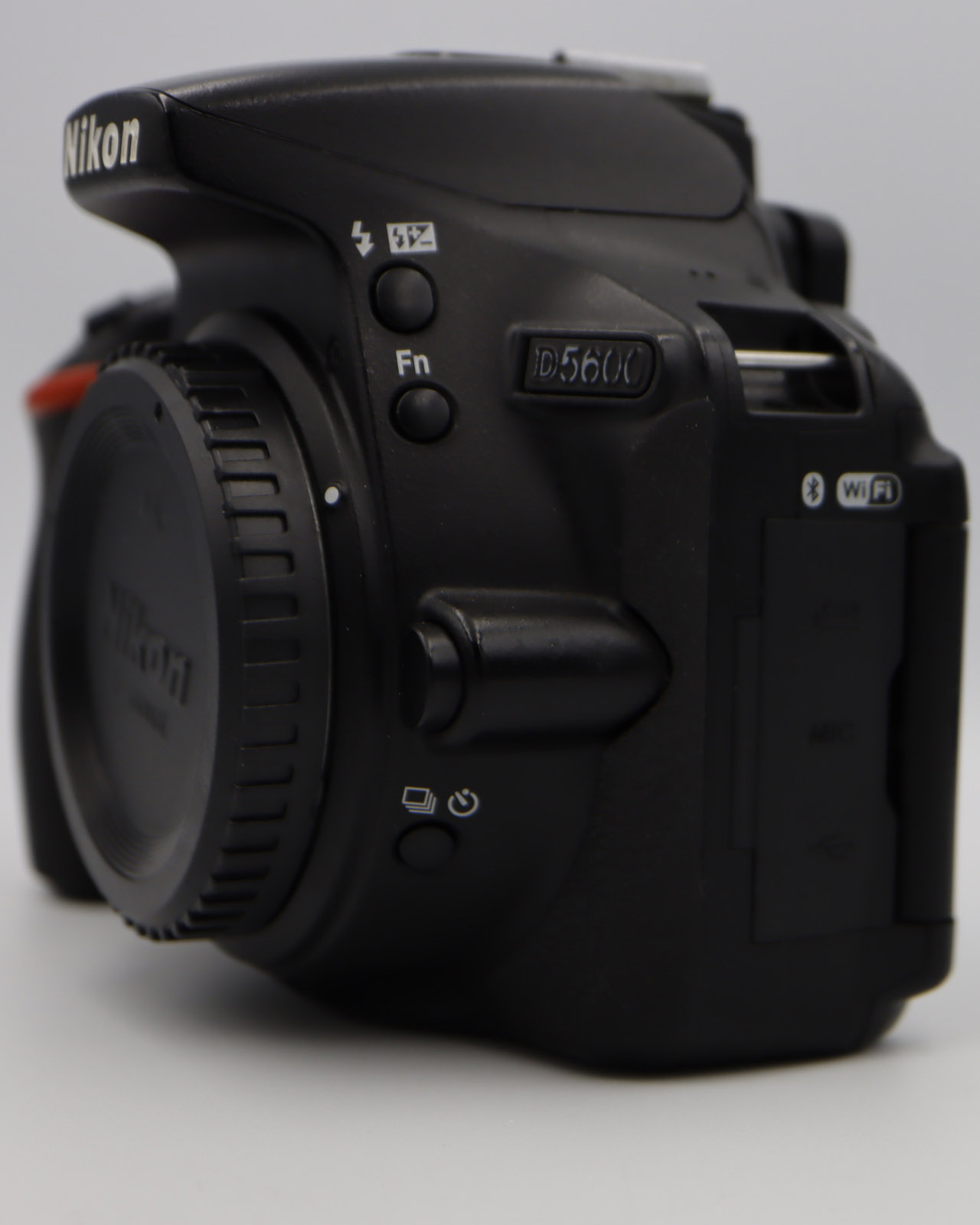 Nikon D5600 24.2MP WiFi DSLR Camera Black Body SnapBridge Bluetooth and