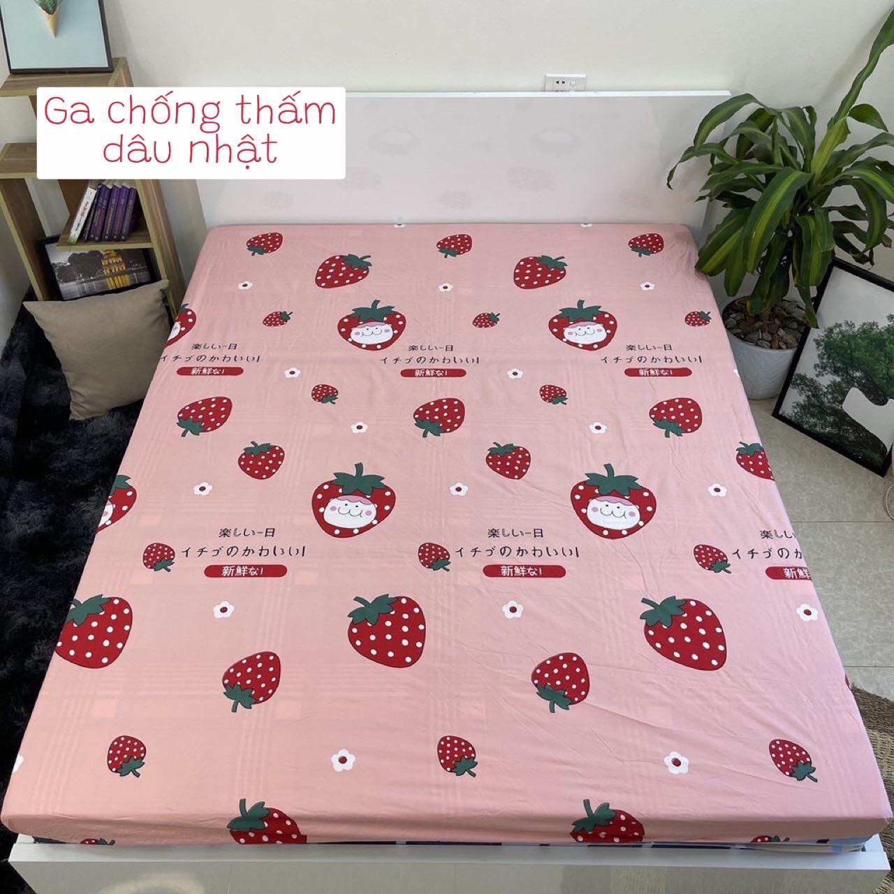 Ga chống thấm cotton hoạ tiết, drap chống thấm hoạ tiết , ga chống thấm cotton kháng khuẩn, an toàn cho bé mẫu dâu tây nhật