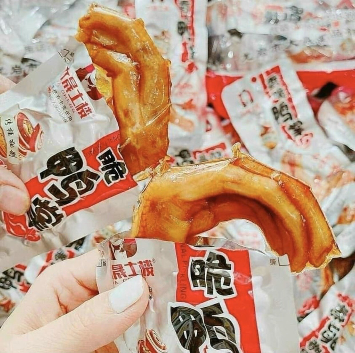 Combo 30 Chân Vịt Cay Da Cheng - Màu Đỏ