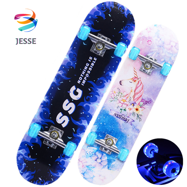 Ván trượt mặt nhám Skateboard bánh caosu phát sáng sành điệu JESSE chịu lực 150kg ép 9 lớp cỡ đại. thumbnail
