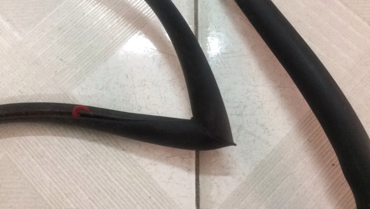 Gioăng kính chắn gió trước Chery QQ3&Daewoo Matiz