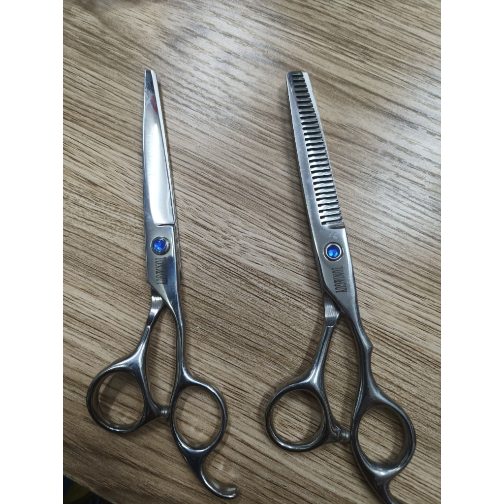 KÉO CẮT TÓC & TỈA TÓC TONIGUY