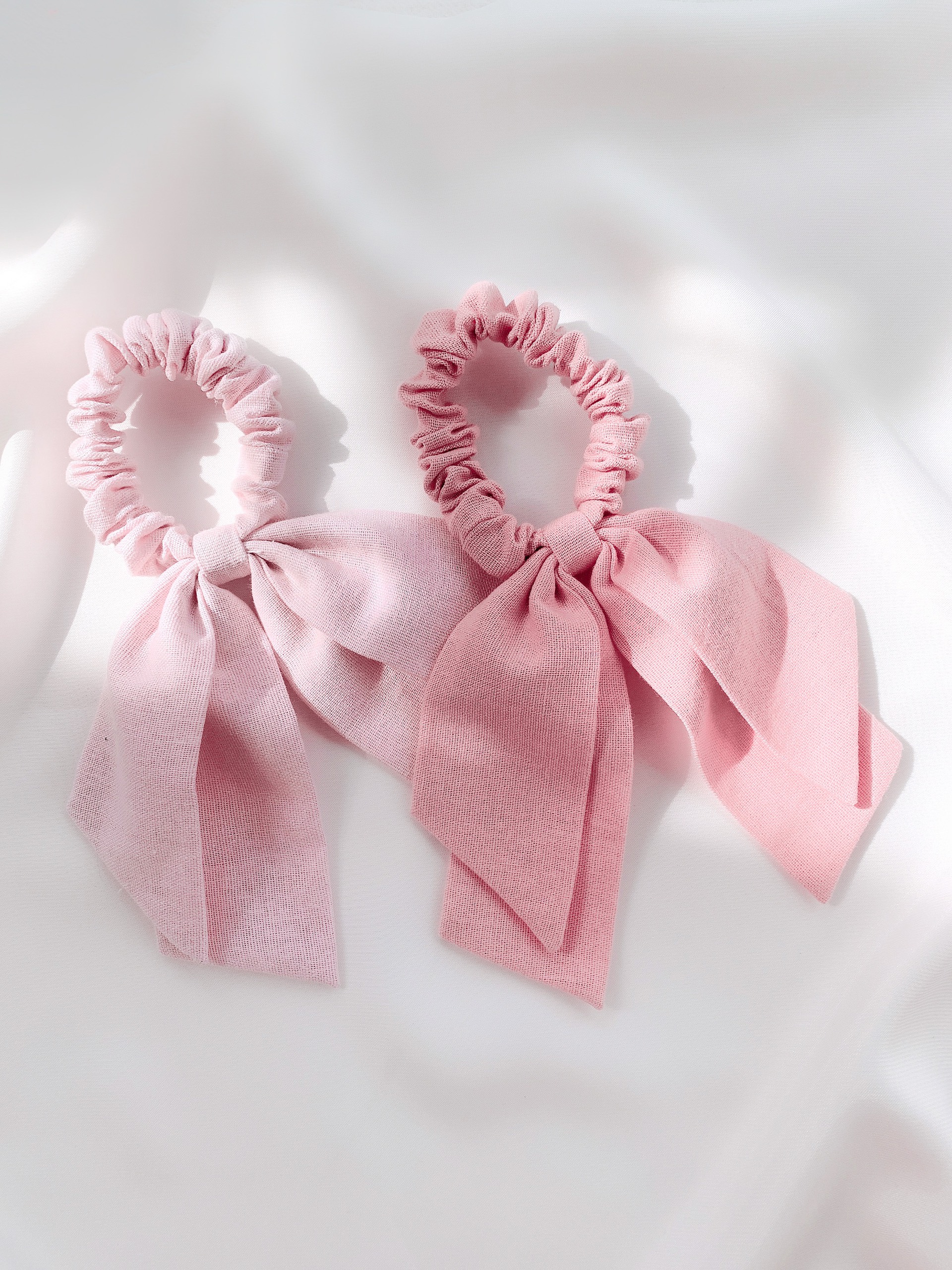 Cột tóc vải nơ đôi Petal Scrunchie The little Bownie