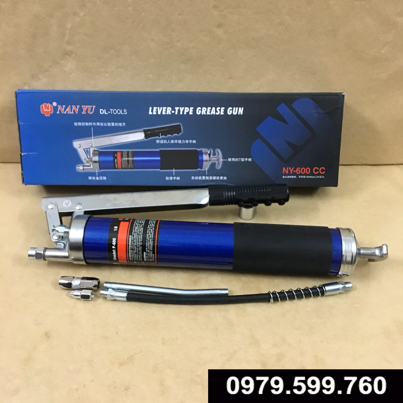 Dụng cụ bơm mỡ bò cầm tay 600cc