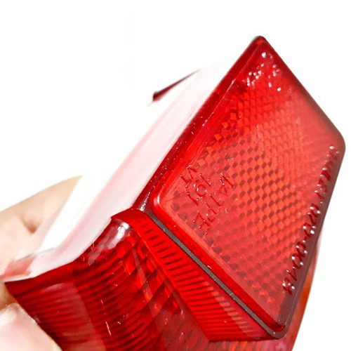 Đèn hậu xe cub 82 DD.
