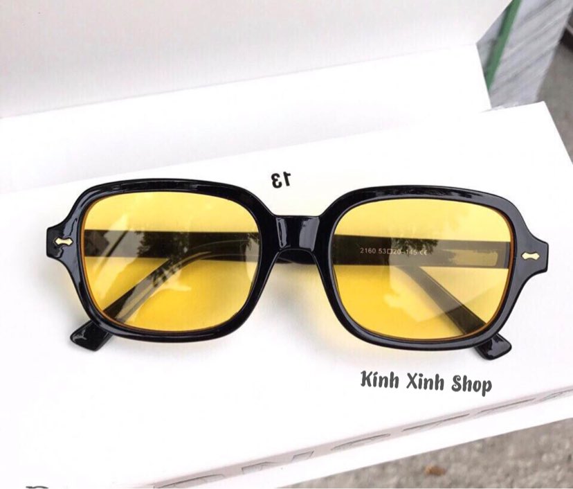 Kính râm màu Sơn Tùng Mắt Vuông cực Chất