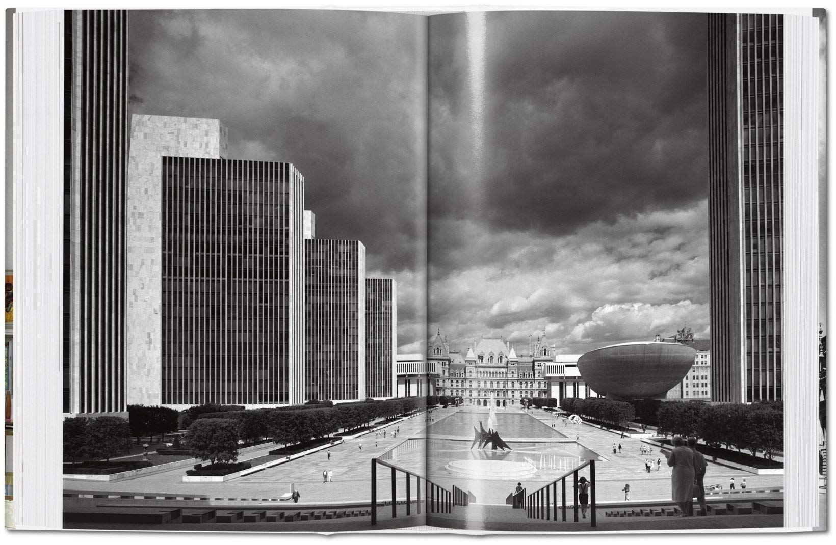 ARTBOOK - Sách Tiếng Anh - Modern Architecture A–Z